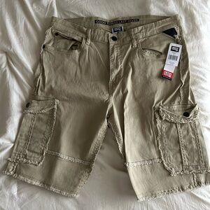Men’s Khaki Cargo Shorts